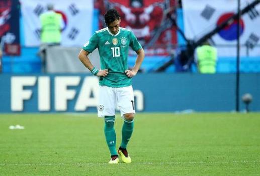 厄齊爾宣布退出德國國家隊(duì) 結(jié)束9年國腳生涯